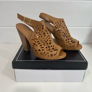 Qupid Elegant Tan Women's Heeled Sandals